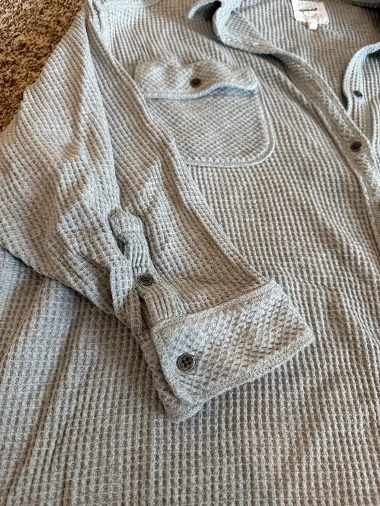 aerie Light Gray Waffle Button-Down Shirt - Picture 3 of 4
